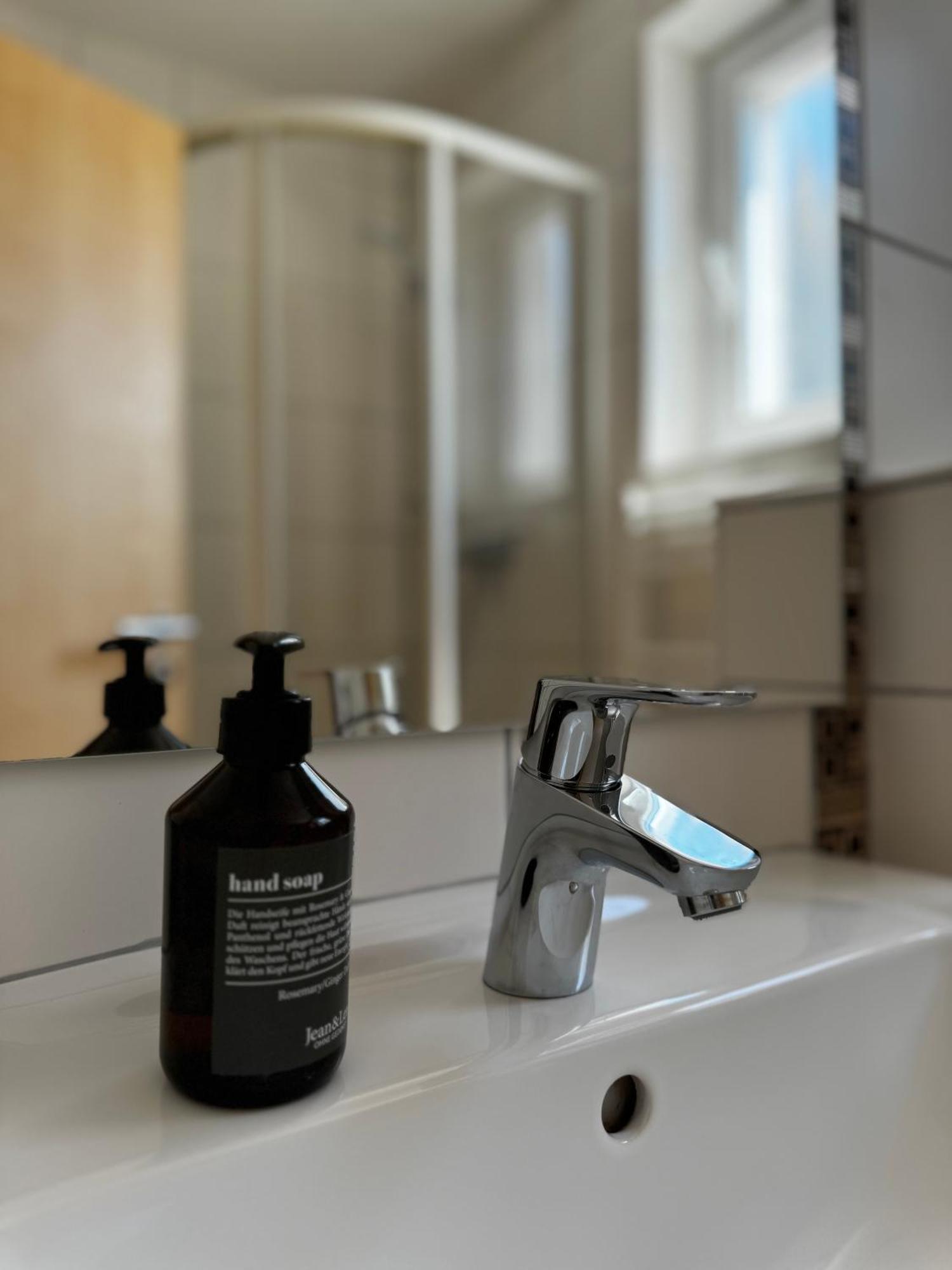 Apartment 7 Friedrichshafen Ngoại thất bức ảnh